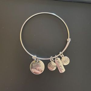Never Give Up Faith Hope Believe Charm Bangle Inspirational Encouraging Bracelet